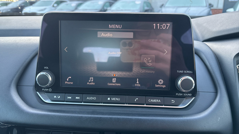 Nissan Qashqai 1.3 DiG-T MH Acenta Premium 5dr Petrol Hatchback